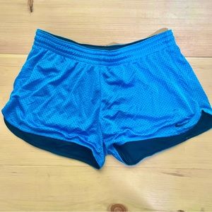 Nike Sportswear Essentials Mesh Mid Rise Shorts Size Medium